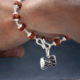 Rudraksh-bracelet-for-men